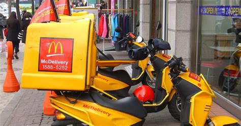 do mcdonald's delivery